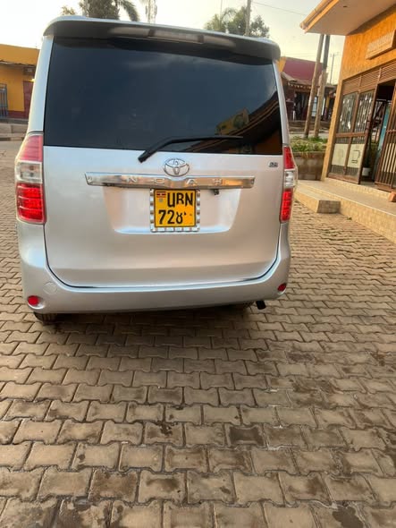 A picture of Toyota Noah 29m money needed