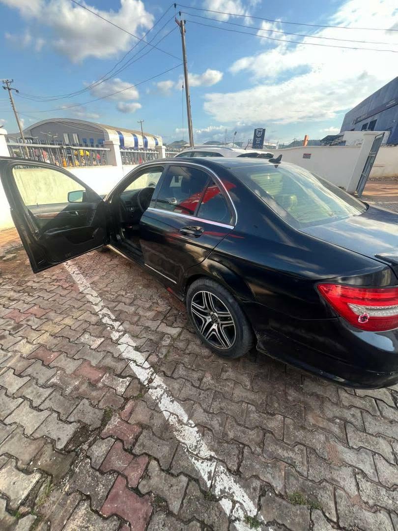 A picture of Mercedes Benz