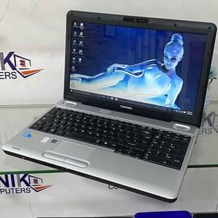 A picture of Toshiba sattalite Intel core 2dual Hdd 320 Ram 2gb Betery