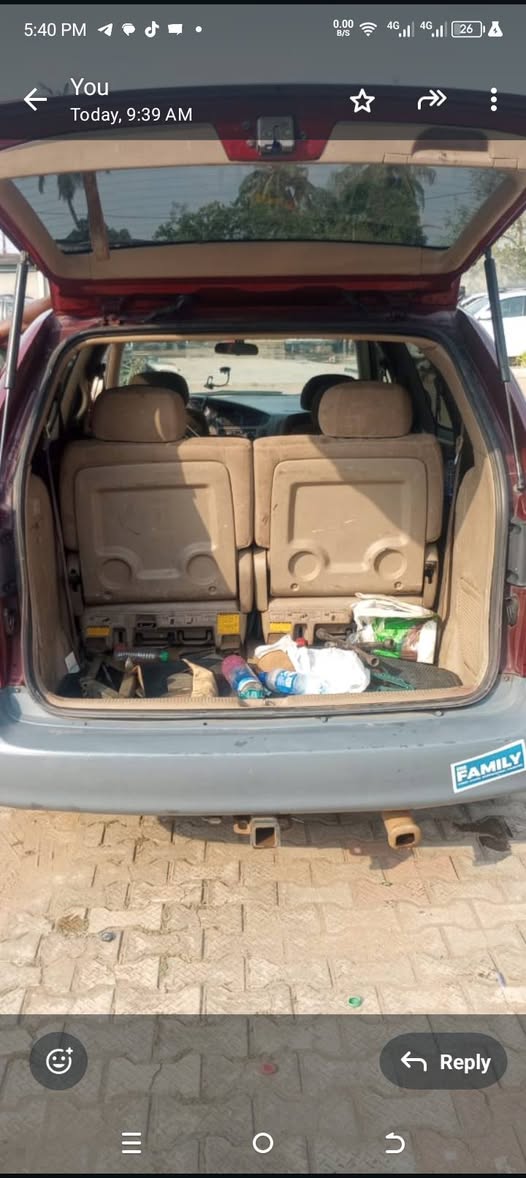 A picture of Toyota sienna 2002 1year used