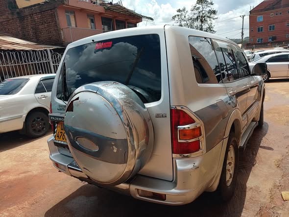 mitsubishi pajero