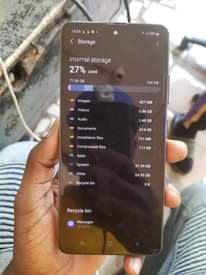 A picture of I only deal in used like new phones only
