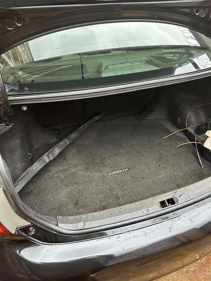 A picture of Super clean 2010 korokoro Corolla Clean and spotless