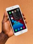 A picture of iPhone 6s Plus at 210k