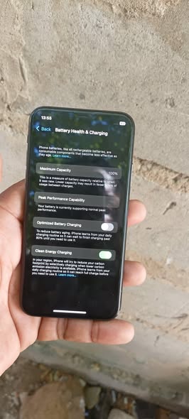 A picture of Iphone x