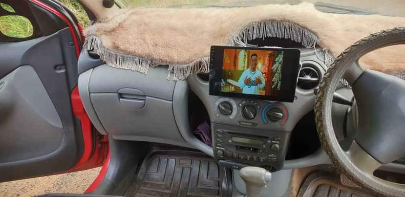 A picture of TOYOTA VITZ BEI MIL 3.8 SAFARI POPOTE FULL AC 0654452600