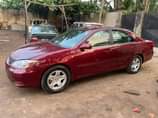 A picture of 2004 Toyota Camry Le
