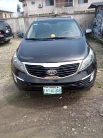 A picture of Kia Sportage 2012 Black SUV