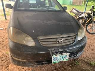 A picture of Toyota corolla 2003