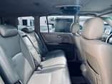 A picture of Brand Toyota Model Highlander Year 2006 Three row seats Amount
