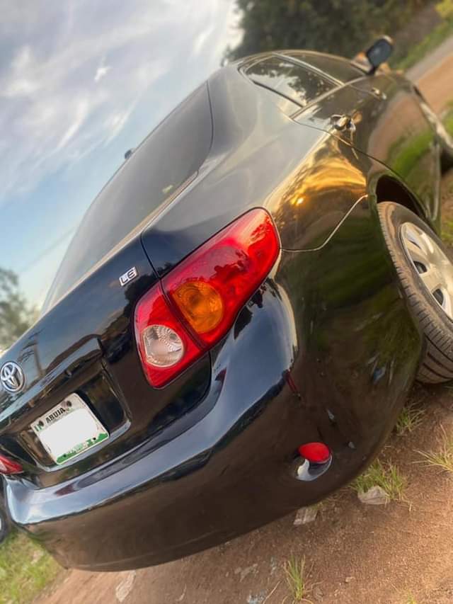 A picture of Extremely CLEAN Toks Standard Toyota Corolla 2011 model with everything