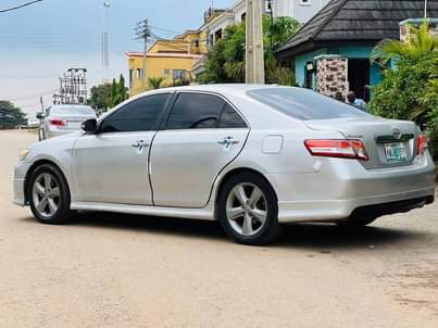A picture of 2009 TOYOTA Camry Camry