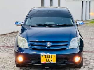 A picture of TOYOTA IST