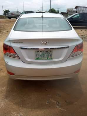 A picture of Hyundai manual transmission model 20014 Engine Gearbox Ac Nothing to