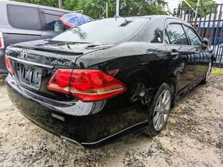 A picture of 2009 Toyota Crown Athlete
