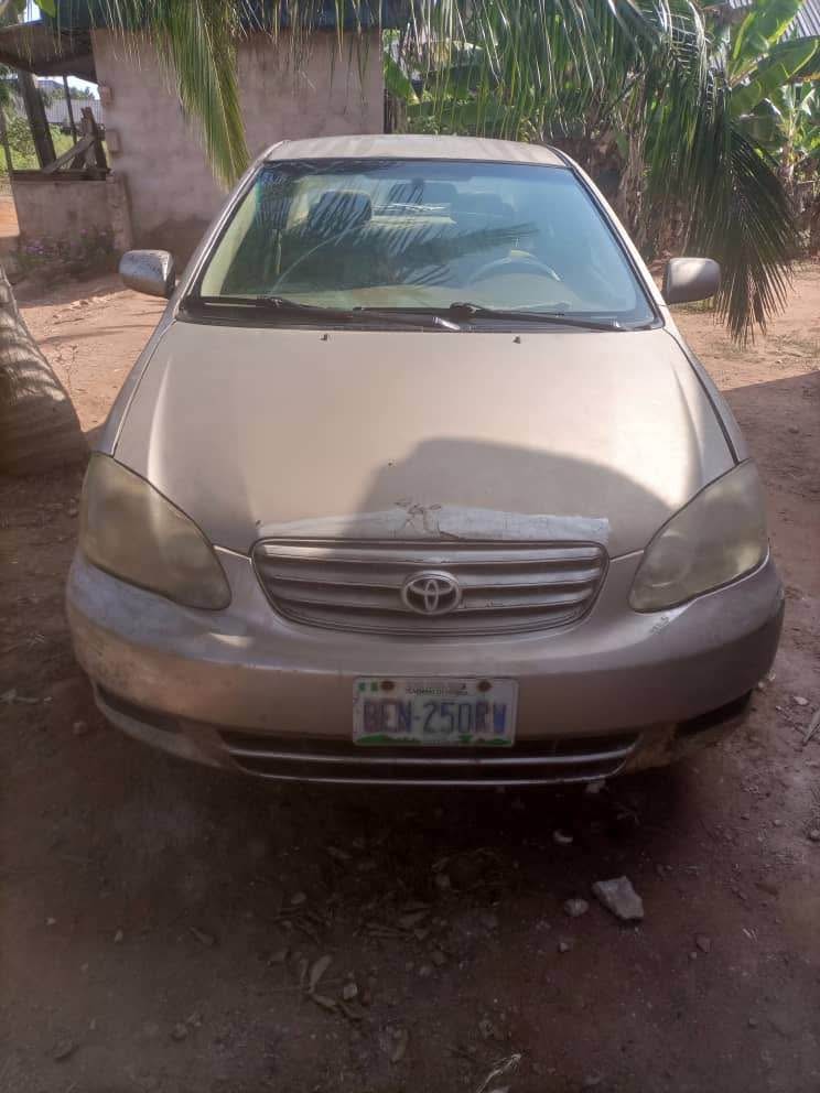 A picture of Distress sale Toyota Corolla