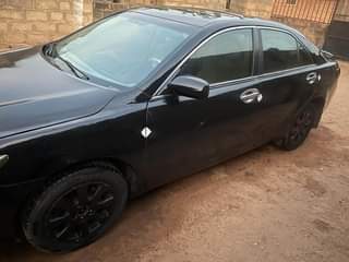 A picture of 2008 Black Camry XLE V6 full option