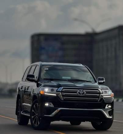 A picture of Toyota Land Cruisers 2011