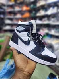 A picture of Sneakers