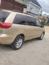 A picture of Toyota Sienna 2006 Gear and AC are working perfectly