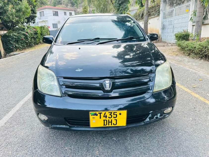 used toyota ist