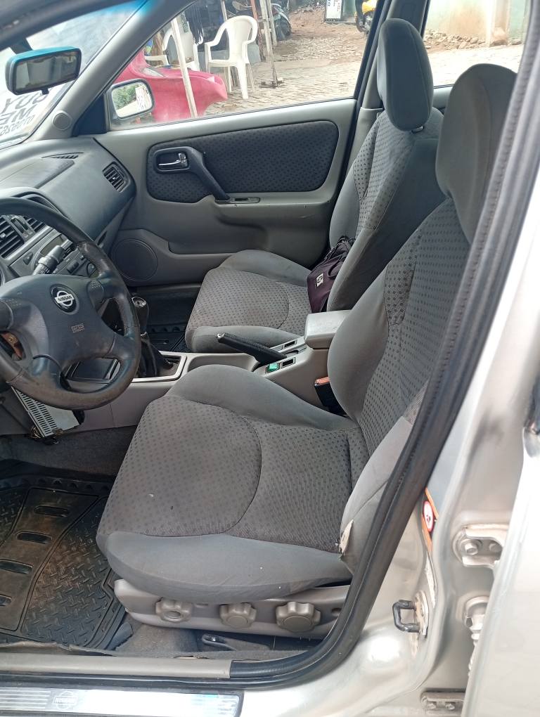 A picture of Distress sales Direct Belgium Nissan Primera unregistered