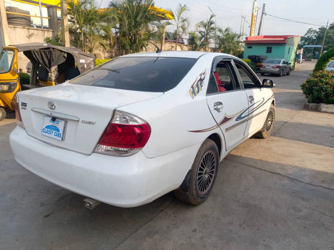 A picture of Toyota big Daddy Camry 05 for sale