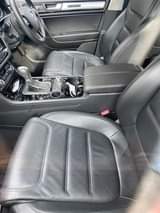 A picture of VW Touareg 2013 135m