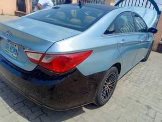 A picture of 2011 Hyundai sonata