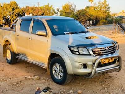 used toyota hilux