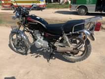 A picture of Haojue inauzwa aina kipengere chochote bei 135000 coll 0620216607 0787529128