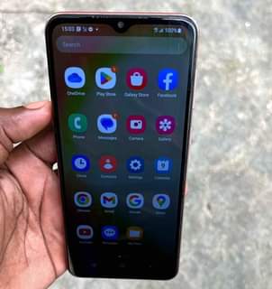 A picture of Samsung galaxy a04 64gb T shs 125 000 tu