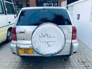 A picture of TOYOTA RAV4 Engine code 1zz Engine capacity 1790cc Full ac
