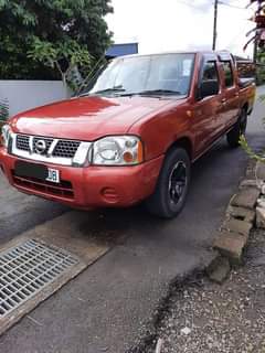 nissan navara