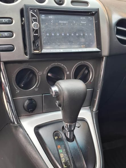 A picture of Toyota MATRIX 2004 model