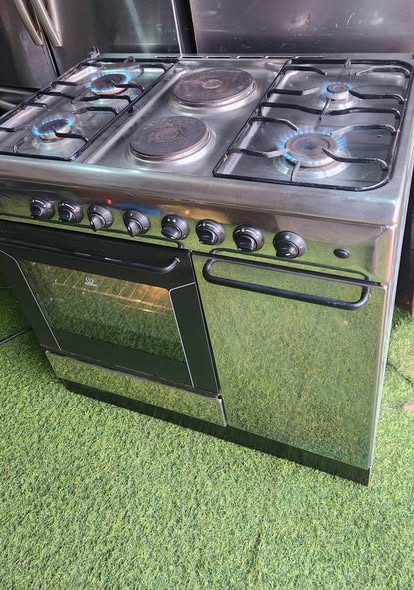 A picture of Cooker for sell 60x90cm
