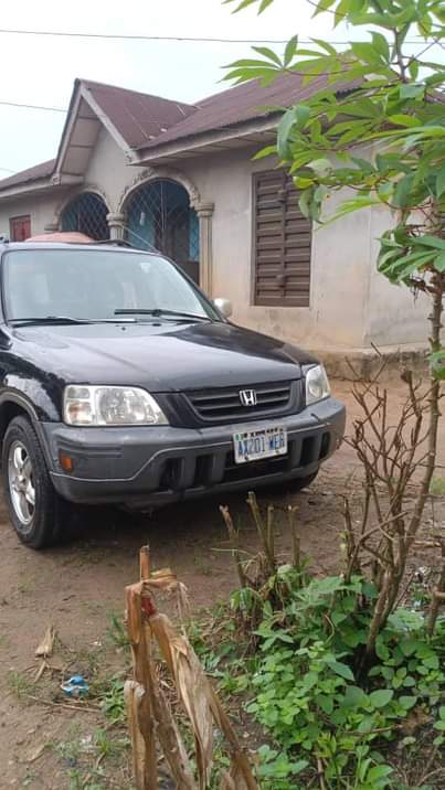 A picture of HONDA CRV WEY SHARP LOCATION IS ABA