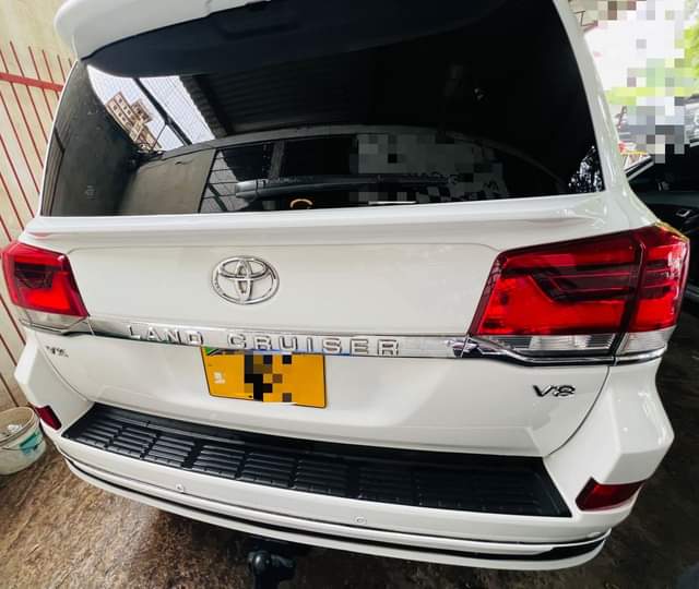 A picture of Toyota landcruiser