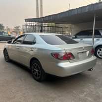 A picture of 2004 Lexus es 330 FIRST BODY PAN SUPER COOL ENGINE