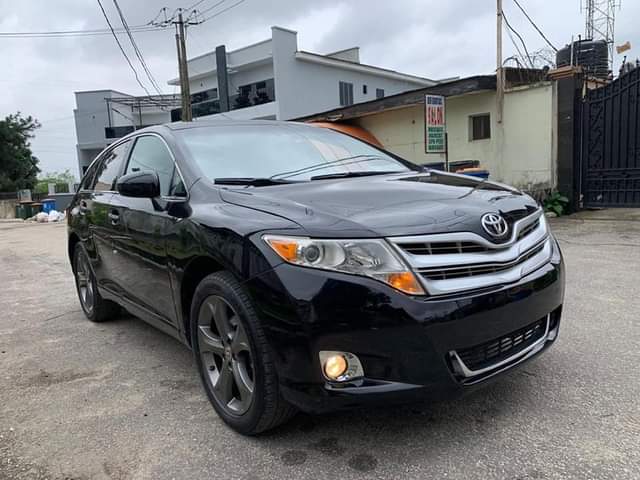 A picture of  PRE OWNED 2011 TOYOTA VENZA AVAILABLE FOR PICKUP 