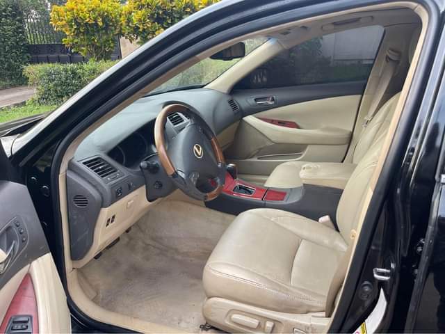 A picture of Super clean Toks standard registered Lexus ES350 2008 model registered