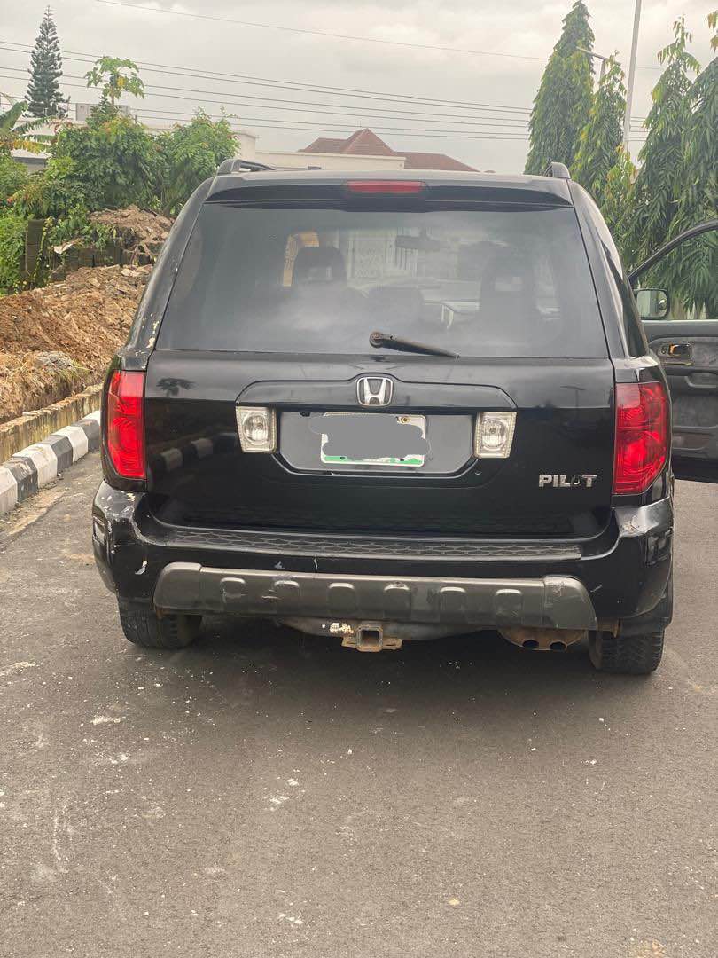 A picture of Neatly used Honda pilot for sale everything working perfectly Price