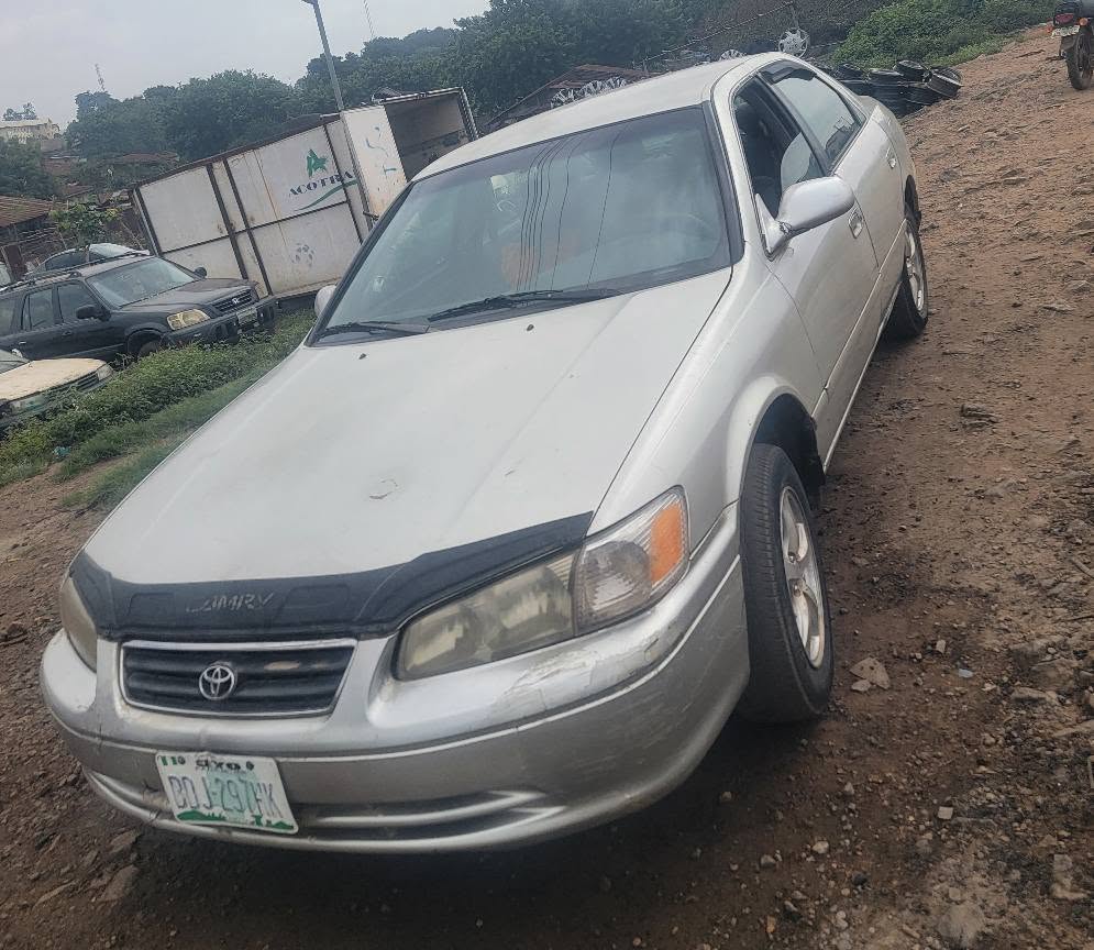 A picture of Toyota camry 2001