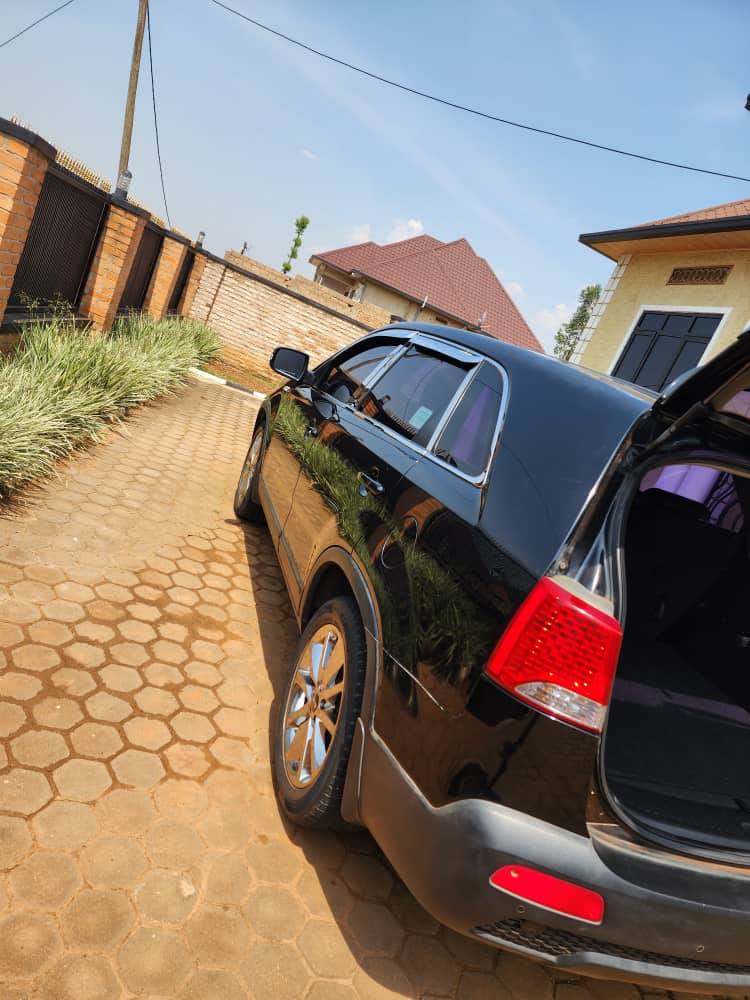 A picture of Kia Sorento 2012 automatic for sale