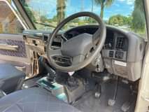 A picture of LAND CRUSER