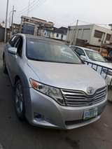 A picture of Venza 2011 model