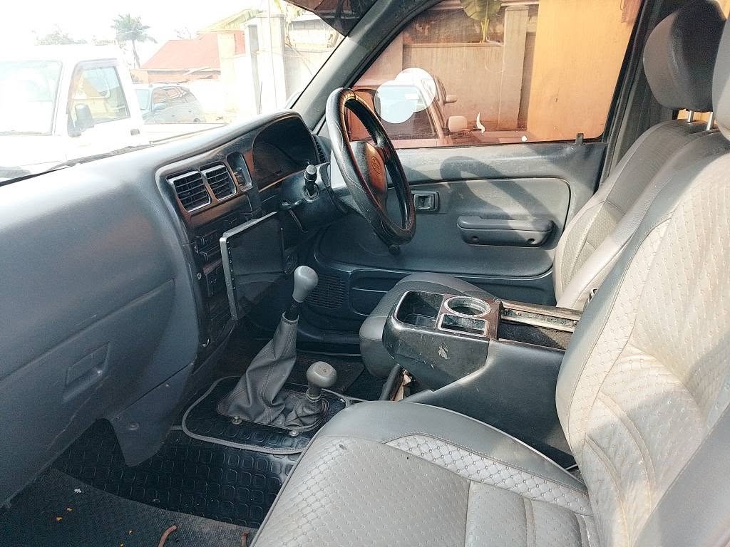 A picture of Toyota Hilux 45 millions manual diesel CALL 0786 92 82
