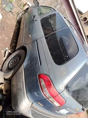 A picture of 2002 Toyota