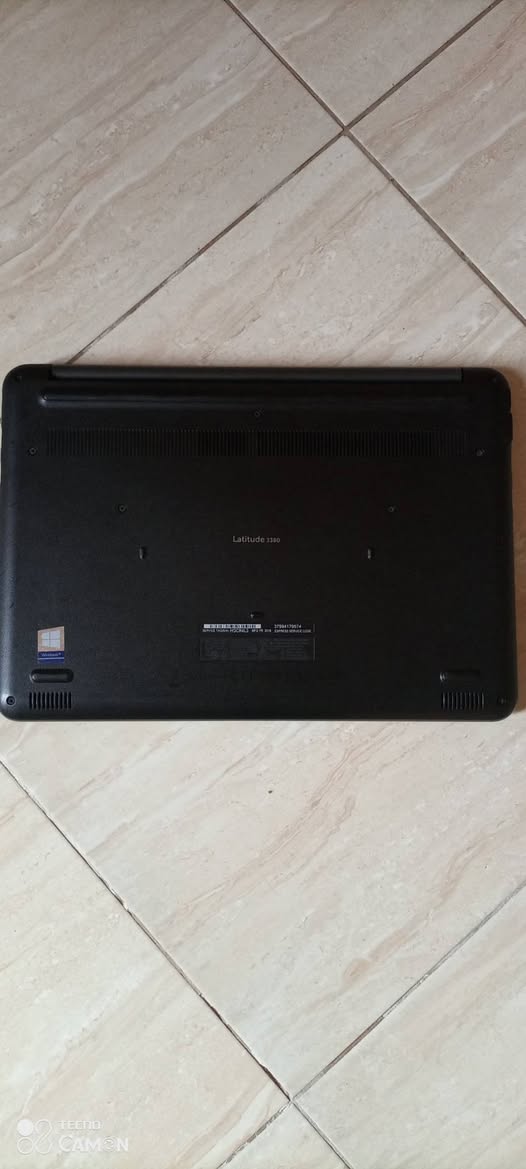 A picture of Dell latitude i3 Touchscreen 6th generation at 600 000
