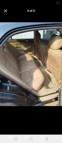 A picture of 04 Honda Accord